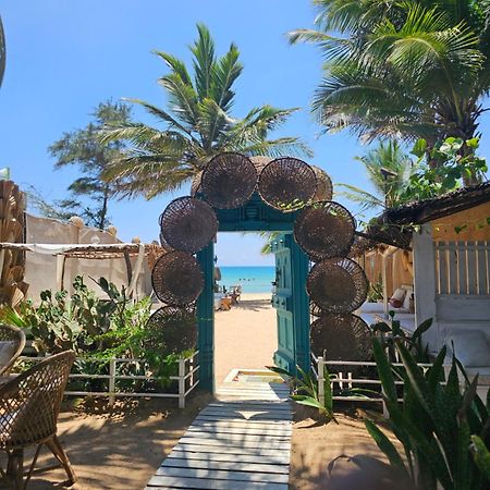 Memo'S Beach Нілавелі Екстер'єр фото